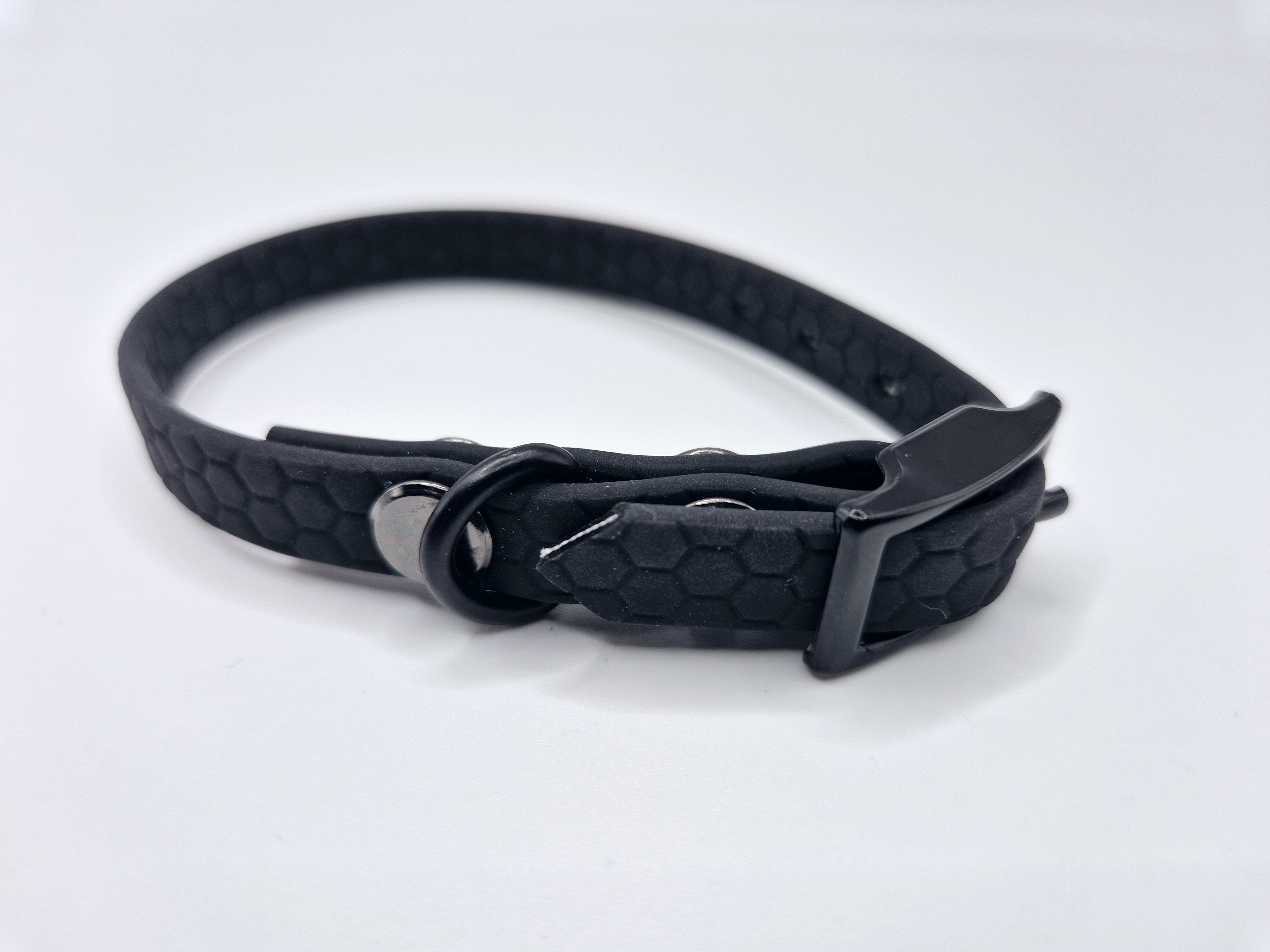 Hexa Halsband Schwarz